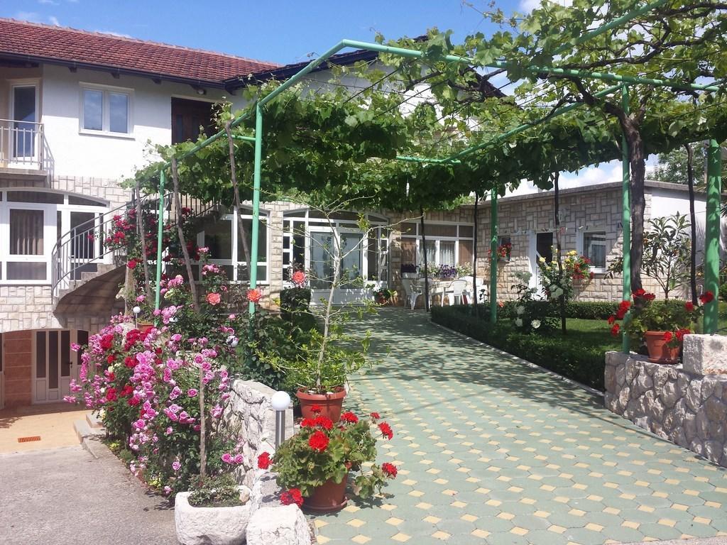 Pansion Pero Elez Medjugorje Otel Dış mekan fotoğraf