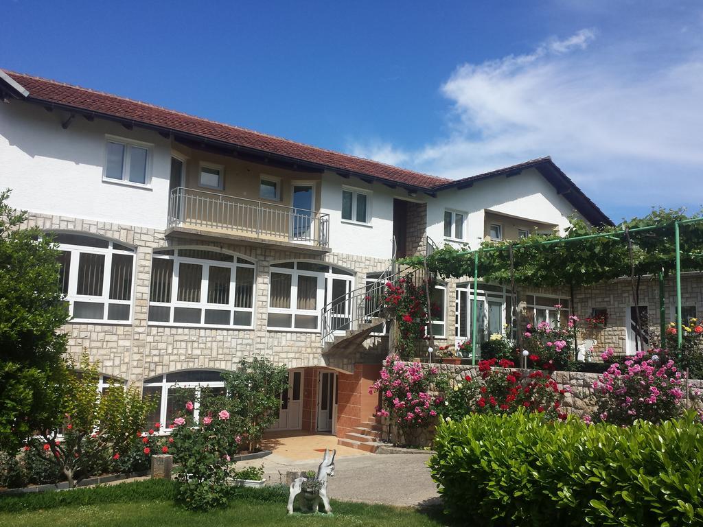 Pansion Pero Elez Medjugorje Otel Dış mekan fotoğraf